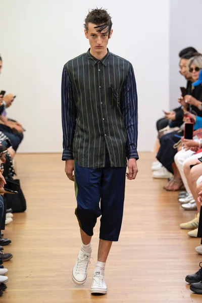 Look 29